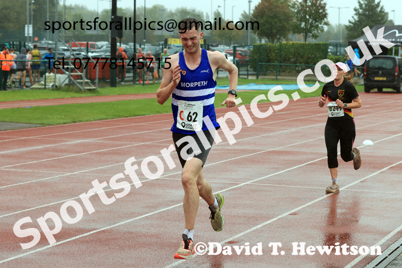 Senior Mens 6 Stage 2025 Northern Athletics Autumn Road Relays, Leigh, Lancashire. Photo: David T. Hewitson/Sports for All Pics